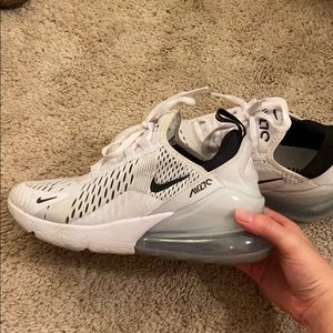 size 5 Nike air 270s